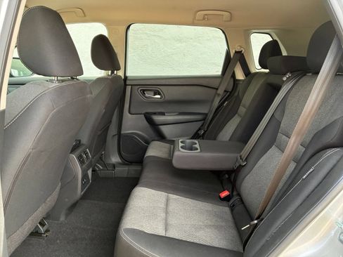 Used 2025 Nissan Rogue SV FWD image 23