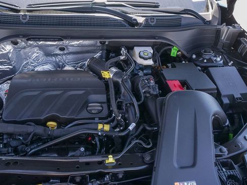 New 2026 Chevrolet Trax RS w/ Driver Confidence Package FWD image 23