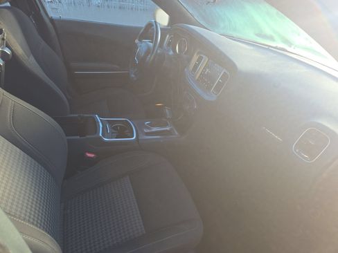 Used 2023 Dodge Charger SXT RWD image 4
