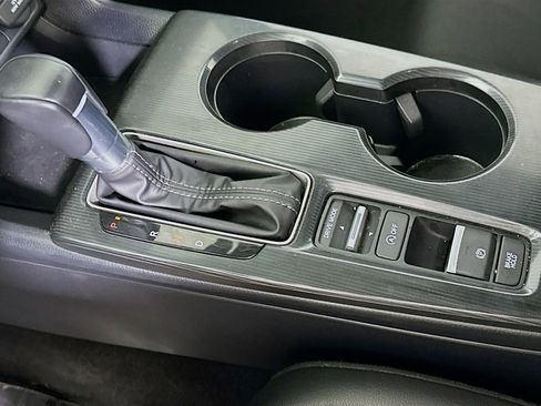 Used 2025 Honda Civic Sport image 25