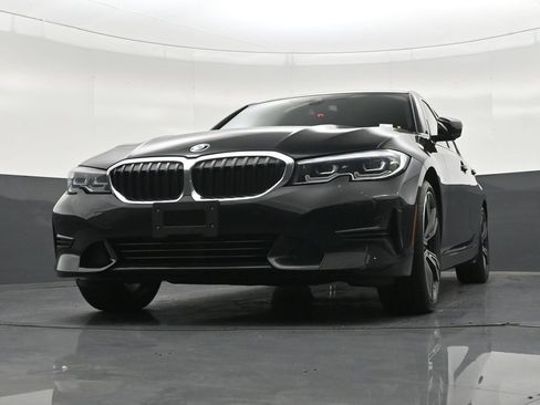 Used 2021 BMW 330i Sedan w/ Premium Package RWD image 30