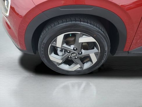 Certified 2023 Hyundai Venue Limited w/ Cargo Package FWD image 26
