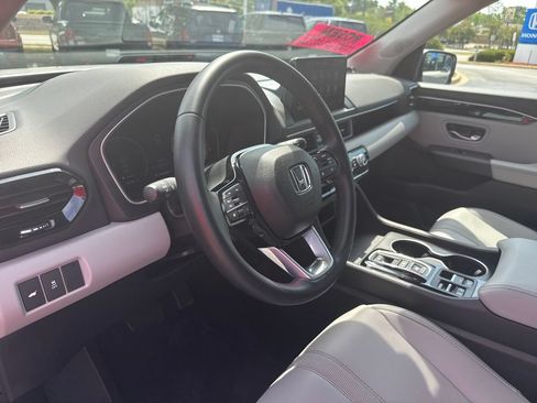 Certified 2025 Honda Pilot EX-L image 15