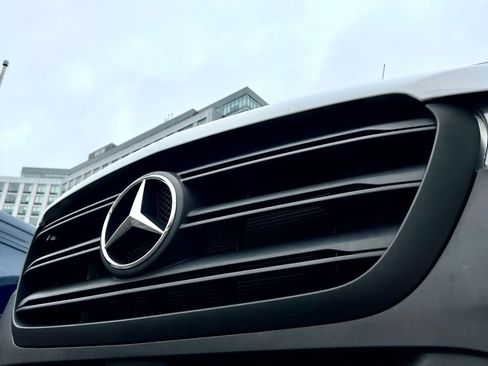 Used 2025 Mercedes-Benz Sprinter 2500 image 7