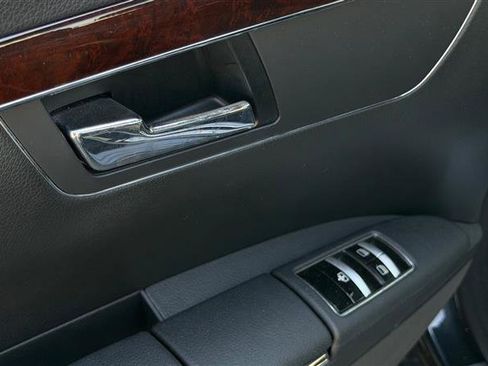 Used 2012 Mercedes-Benz S 550 4MATIC image 40