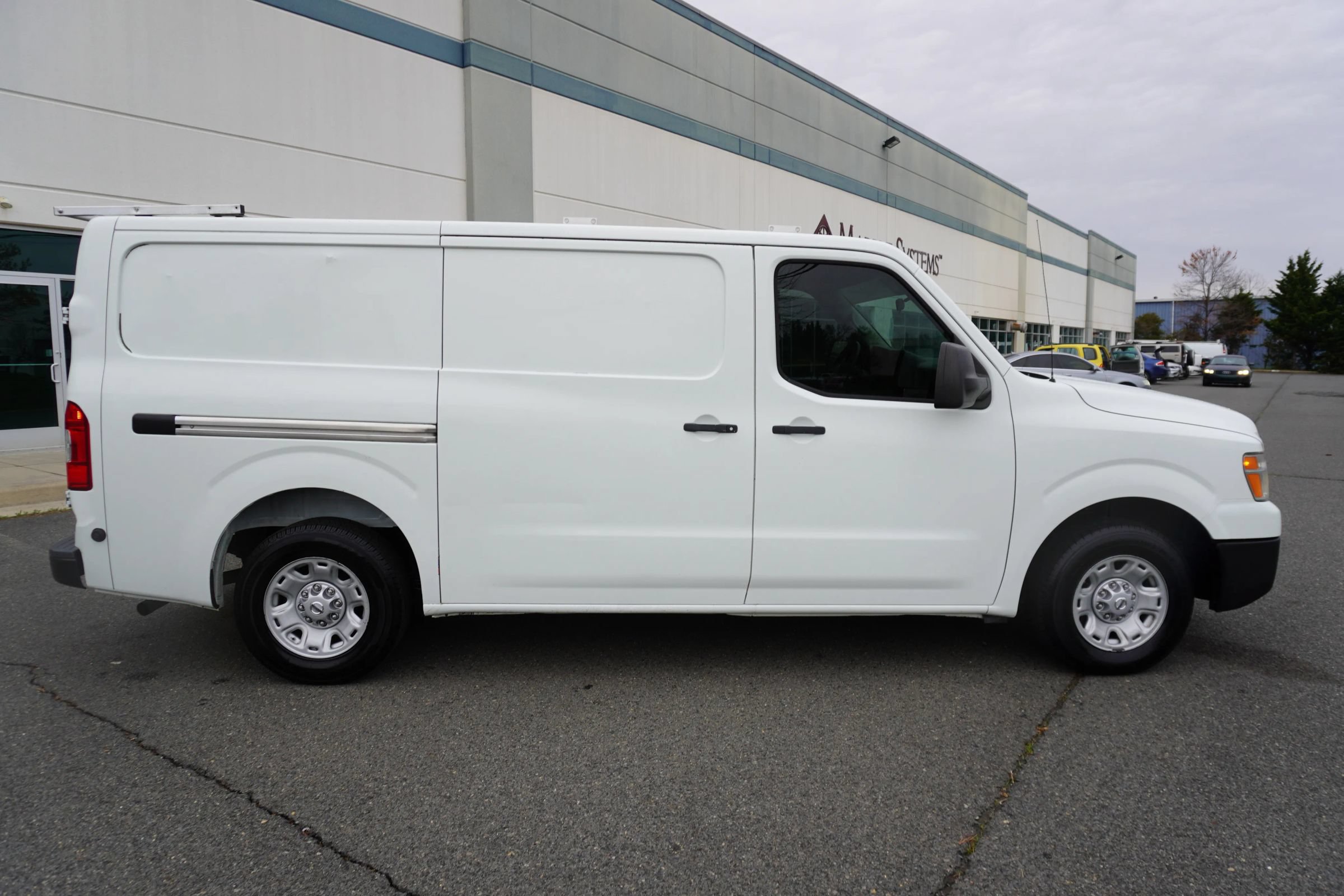 Used 2017 Nissan NV 2500 S w/ Power Basic Package RWD image 8