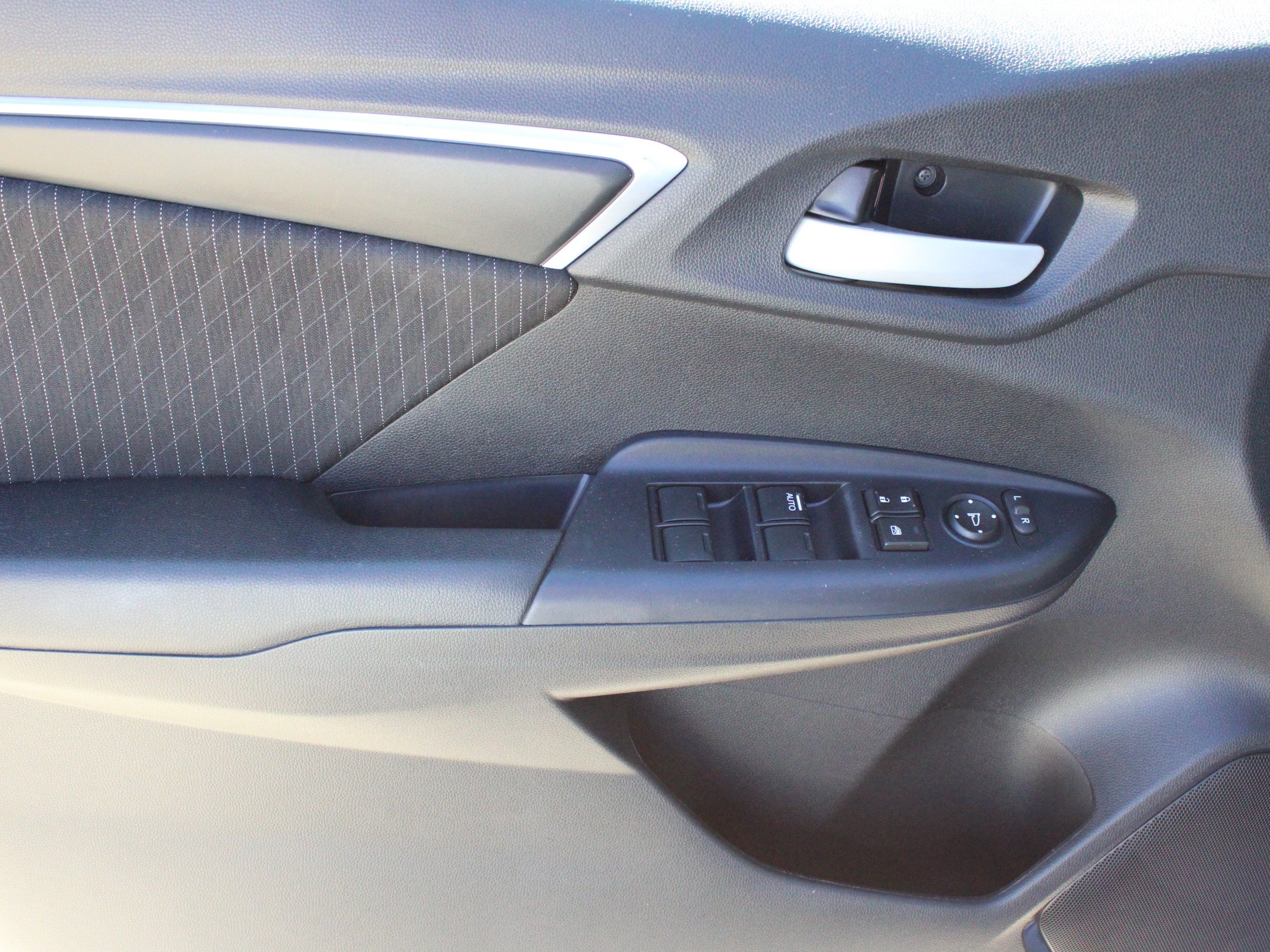 Used 2020 Honda Fit EX image 29