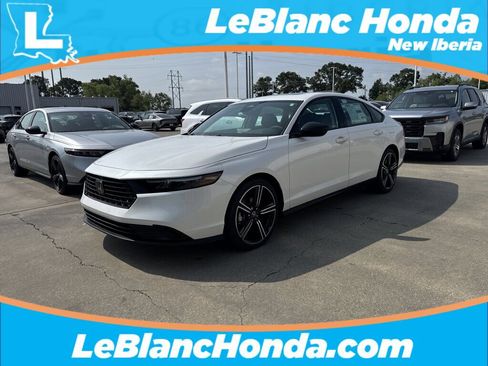 New 2026 Honda Accord SE image 1