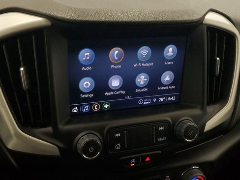 Used 2023 GMC Terrain SLT image 18