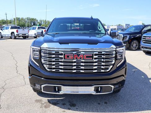 New 2026 GMC Sierra 1500 Denali w/ Denali Reserve Package AWD/4WD image 31