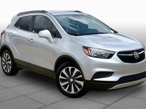 Used 2021 Buick Encore Preferred FWD image 3