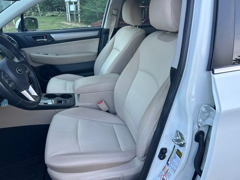 Used 2016 Subaru Outback 2.5i Premium AWD/4WD image 16