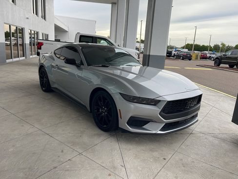 Certified 2024 Ford Mustang Coupe RWD image 4