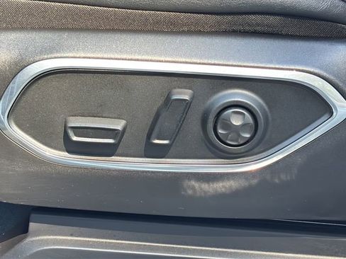 Certified 2022 Jeep Wagoneer Series III image 14