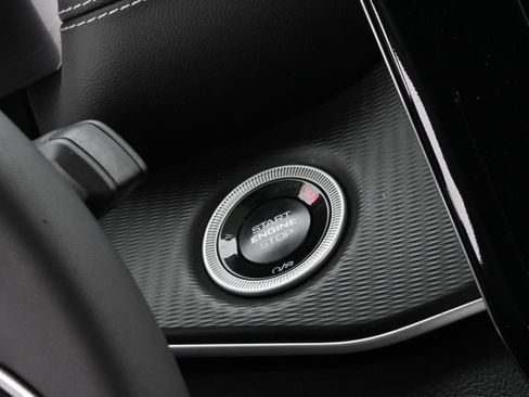 Used 2024 Jeep Grand Cherokee L Laredo w/ Luxury Tech Group I image 27