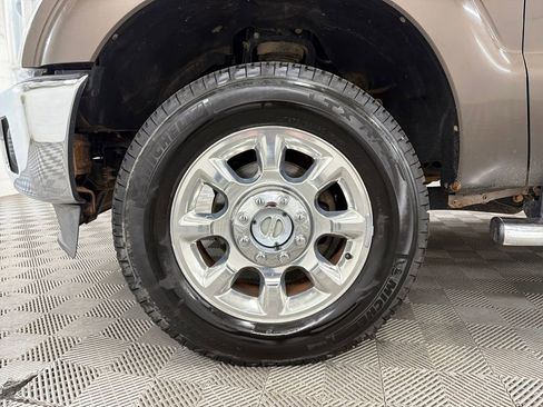 Used 2016 Ford F250 Lariat w/ Lariat Interior Package image 10