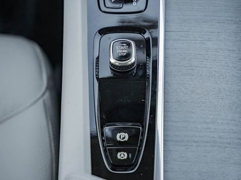 New 2026 Volvo V60 B5 Cross Country Plus w/ Protection Package Premier image 24