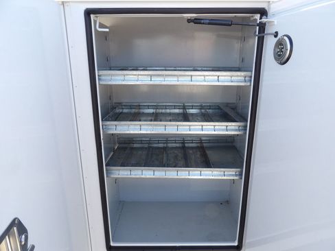 Used 2015 Ford F550 2WD Regular Cab Super Duty image 52