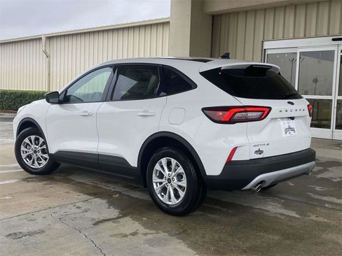 New 2025 Ford Escape Active w/ Cold Weather Package image 6