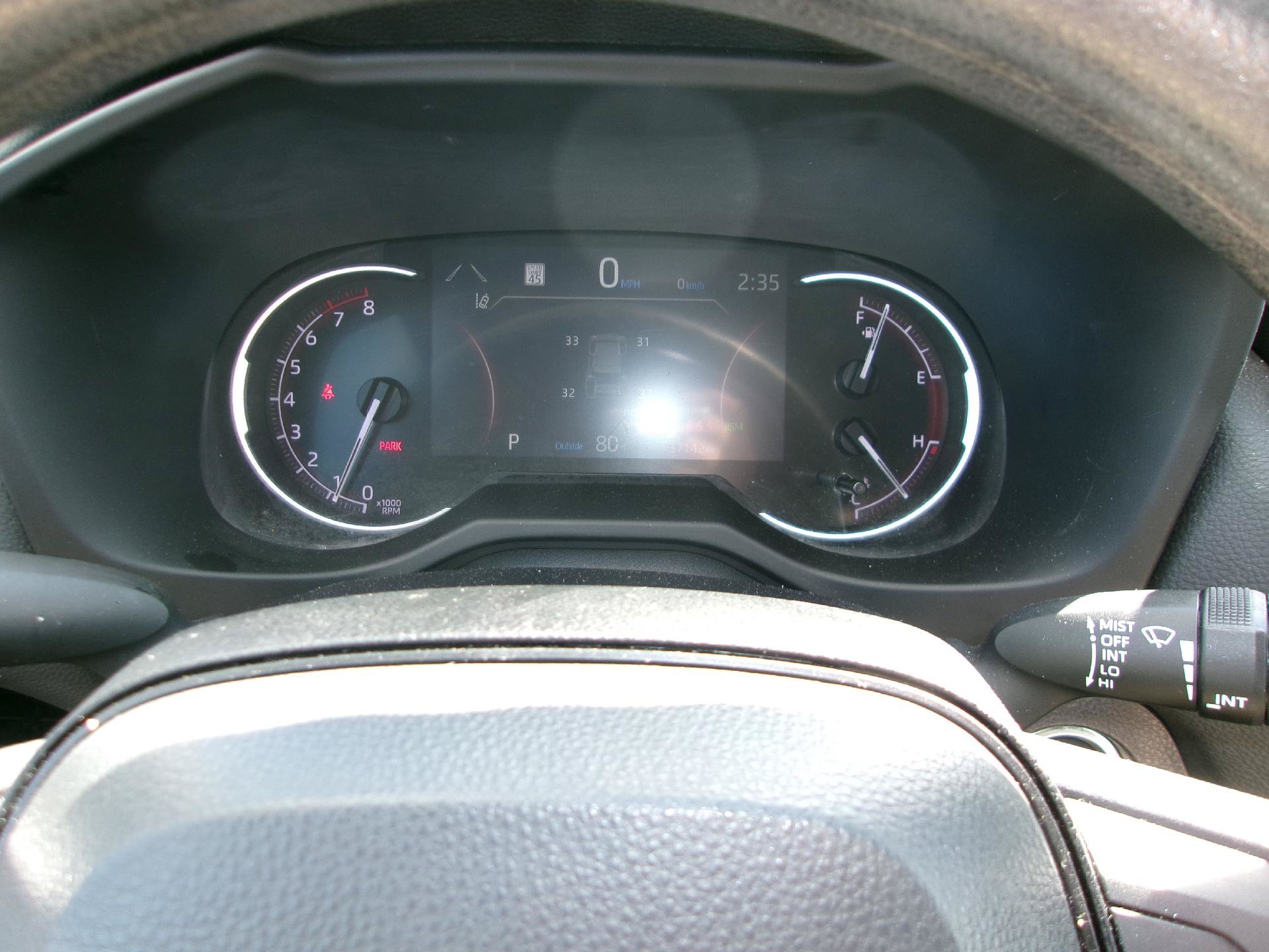 Used 2025 Toyota RAV4 XLE FWD image 10
