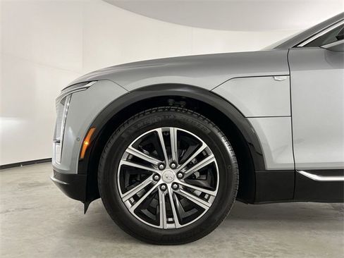 Used 2025 Cadillac Lyriq Luxury image 34