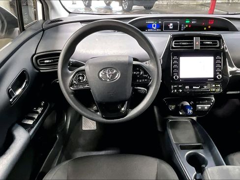 Used 2021 Toyota Prius L Eco image 6