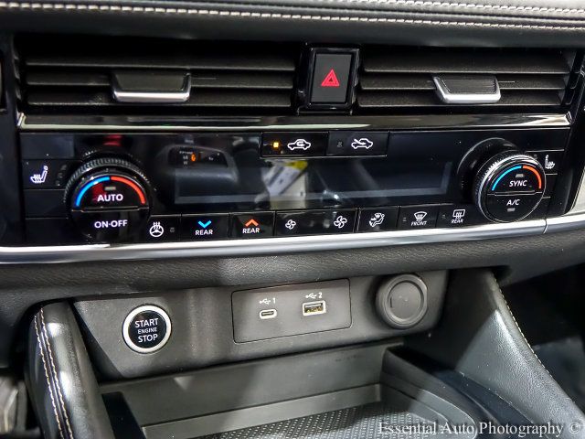 Used 2021 Nissan Rogue SL AWD/4WD image 18