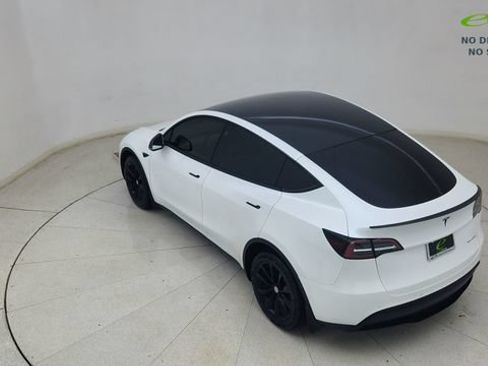 Used 2022 Tesla Model Y Long Range AWD/4WD image 81