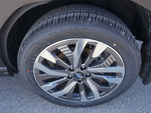 New 2025 Subaru Forester Touring image 6