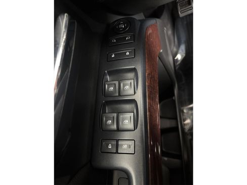 Used 2018 GMC Sierra 1500 SLE w/ SLE Value Package AWD/4WD image 39