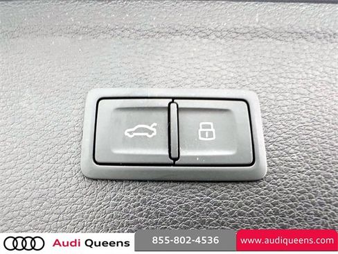 Certified 2022 Audi Q5 2.0T Premium w/ Convenience Package image 11