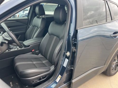 Used 2025 MAZDA CX-50 AWD 2.5 S w/ Preferred Package image 6