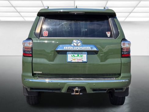 Used 2022 Toyota 4Runner Limited AWD/4WD image 18