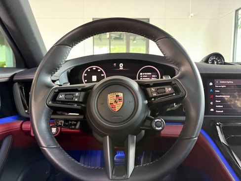 Used 2024 Porsche Panamera image 46