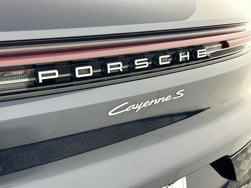 Certified 2024 Porsche Cayenne S AWD/4WD image 34