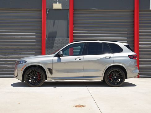 Used 2024 BMW X5 sDrive40i w/ M Sport Package RWD image 2