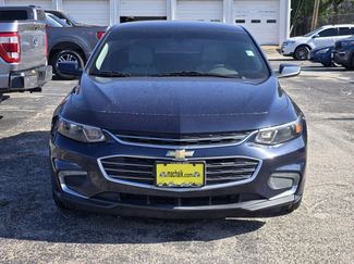 Used 2018 Chevrolet Malibu LT w/ Leather Package video 2