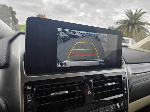 Used 2023 Lexus GX 460 Premium image 29