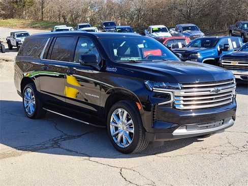Used 2024 Chevrolet Suburban High Country w/ Max Trailering Package image 7