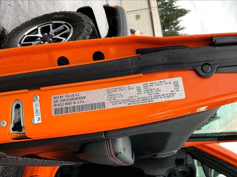 Certified 2025 Jeep Wrangler Rubicon w/ Safety Group image 28