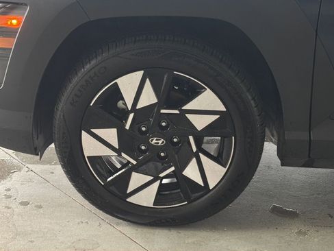 Used 2025 Hyundai Kona SEL FWD image 33