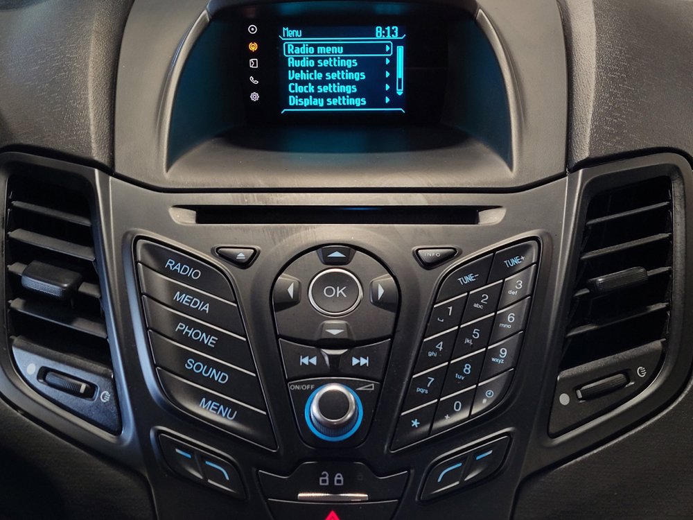 Used 2016 Ford Fiesta SE FWD image 25