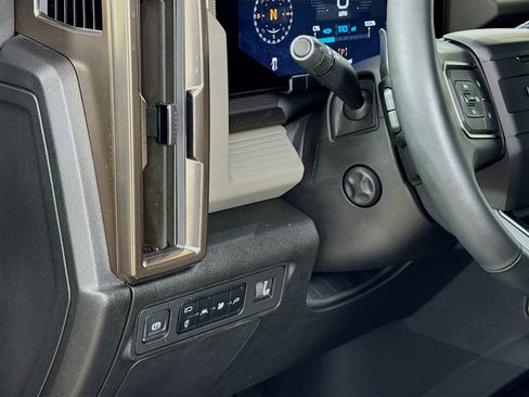 Used 2025 GMC Hummer EV 3X image 10