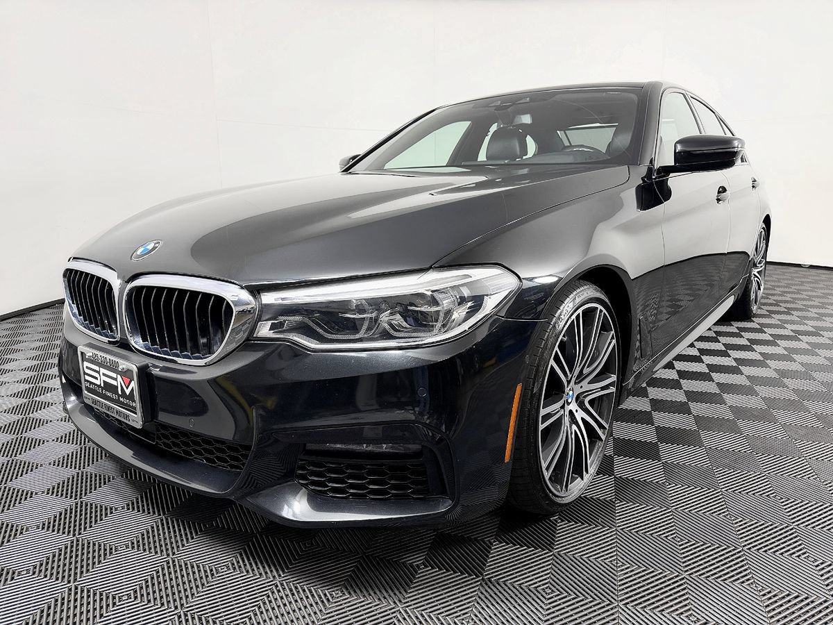Used 2019 BMW 540i w/ M Sport Package RWD image 3