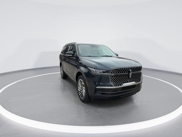 New 2025 Lincoln Navigator Reserve AWD/4WD image 2