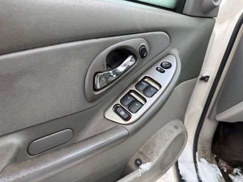 Used 2007 Chevrolet Malibu LT image 10