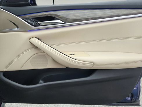 Used 2019 BMW 530i xDrive AWD/4WD image 32