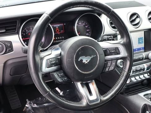 Used 2020 Ford Mustang Premium image 17