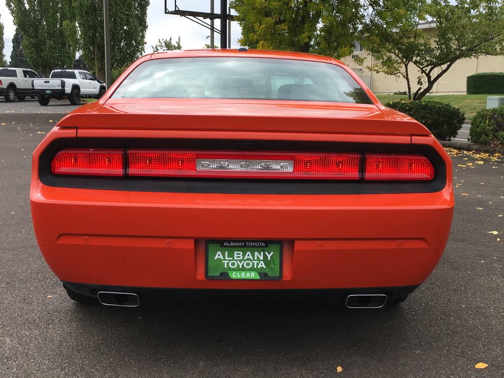 Used 2013 Dodge Challenger R/T Plus RWD image 5