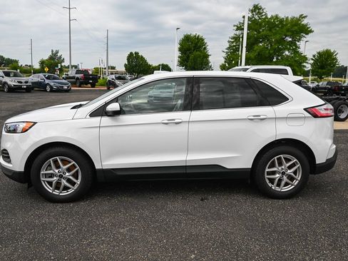 Certified 2024 Ford Edge SEL w/ Convenience Package AWD/4WD image 8